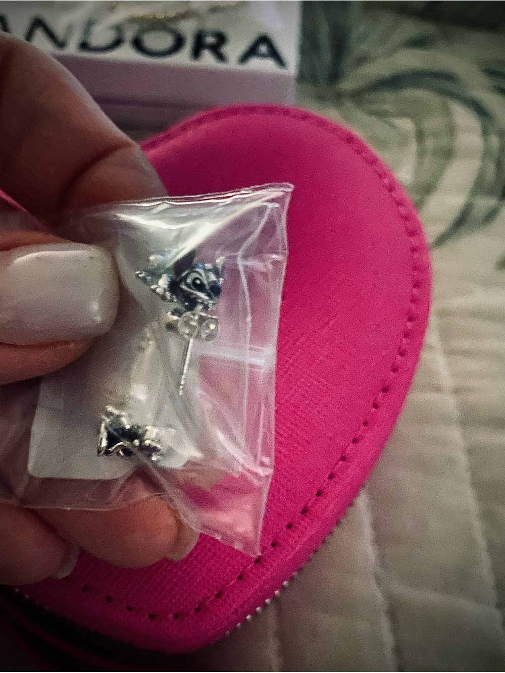 Authentic Pandora X Disney Stitch & Angel Stud Earrings New! - Picture 6 of 6